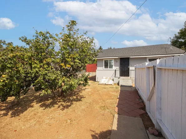 940 Arcadia Pl Units A-E, 940 Arcadia Pl APT D, National City, CA 91950