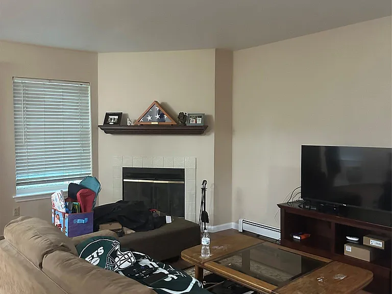 11 Lexington Hl #8 — Photo 6