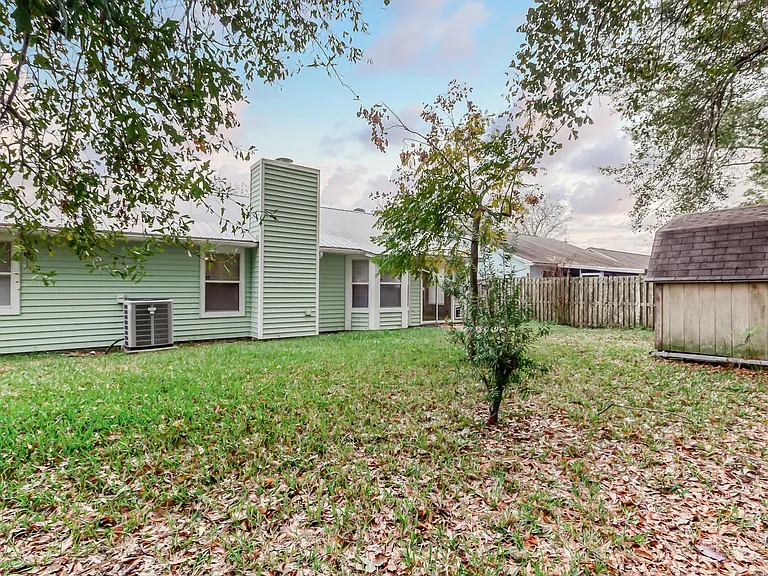 4172 Davie Ct — Photo 33
