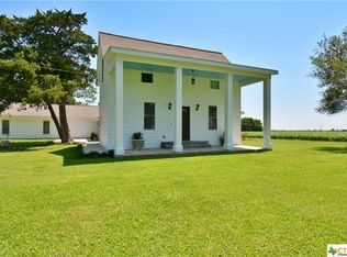 2261 County Road 407, El Campo, TX 77437