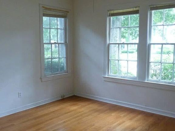 5th image of 708 McCormick St #708