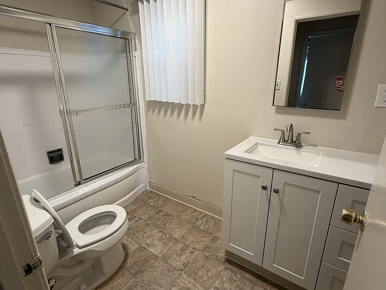 22782 Alice St #22782 — Photo 5