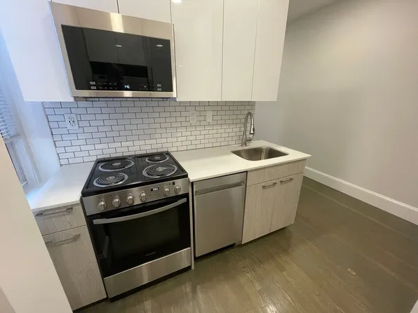 115 Park Dr, Boston, MA