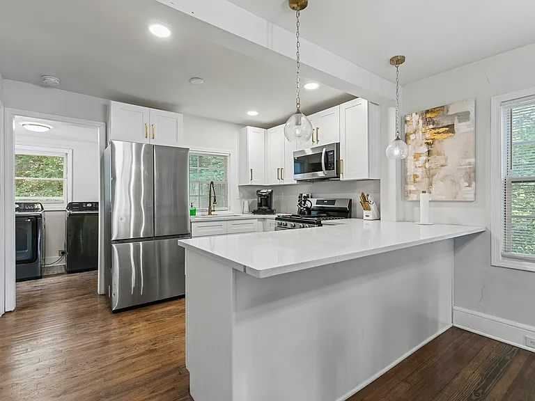 1472 North Ave NW — Photo 12