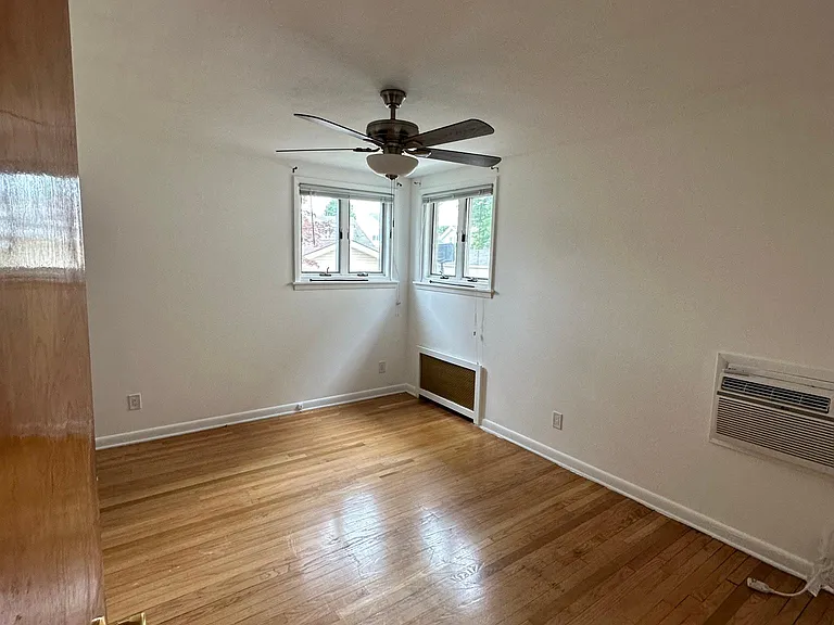 1249 Barbara Ave #1 — Photo 6
