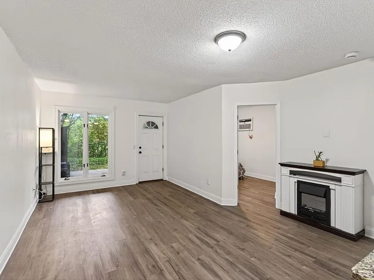 4664 Tower St SE #212 — Photo 9
