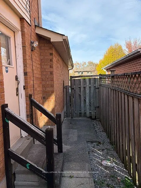 2 bed, $1,600 — Photo 3