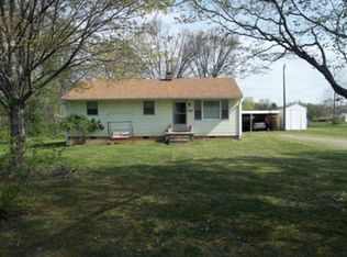 12 Atkins Rd, Farmville, VA 23901