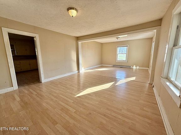 4th image of 8259 Corryton Luttrell Rd