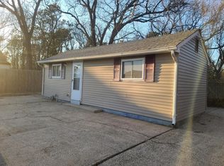 371 Mooney Pond Rd, Selden, NY 11784