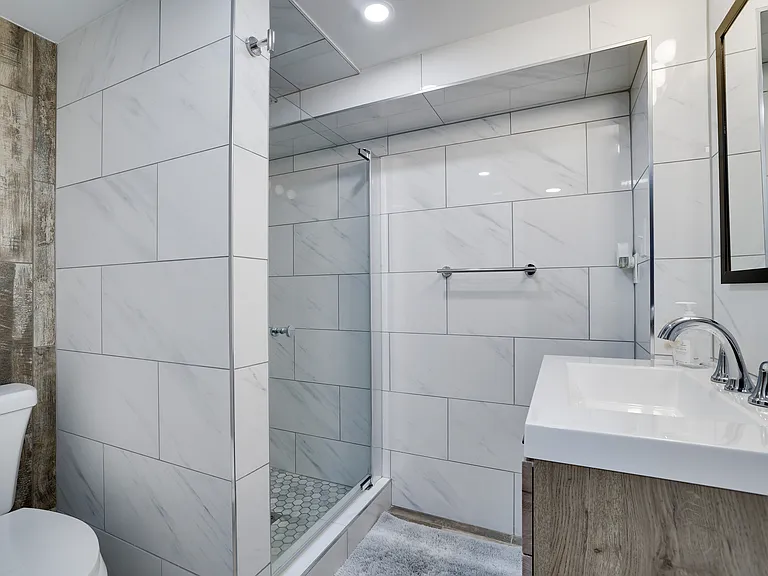 333 Tower Rd — Photo 10