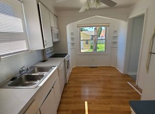 7220 Weddel St, Taylor, MI 48180