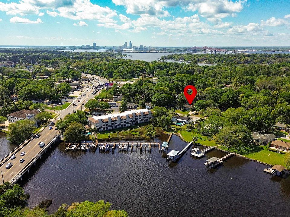 1st image of 1354 River Hills Cir E