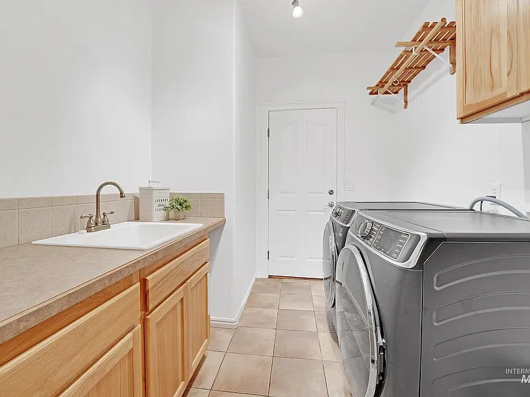 3926 N Waterloo Way — Photo 25
