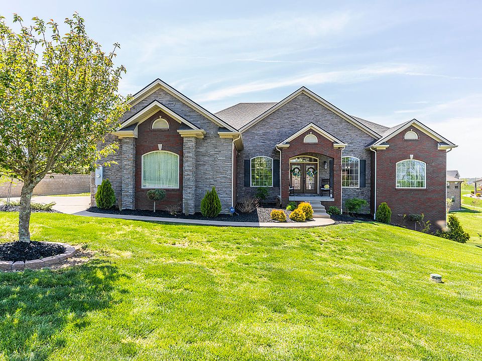 1st image of 163 Avawam Dr