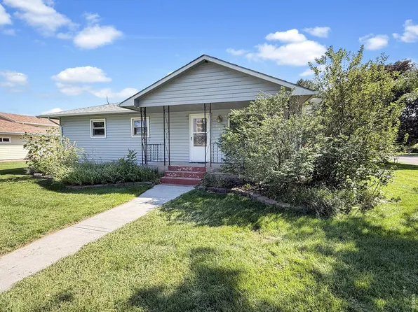 654 W Strohm St, Haxtun, CO 80731