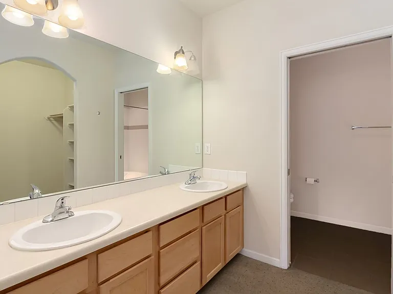 2109 Owens Ave #203 — Photo 14