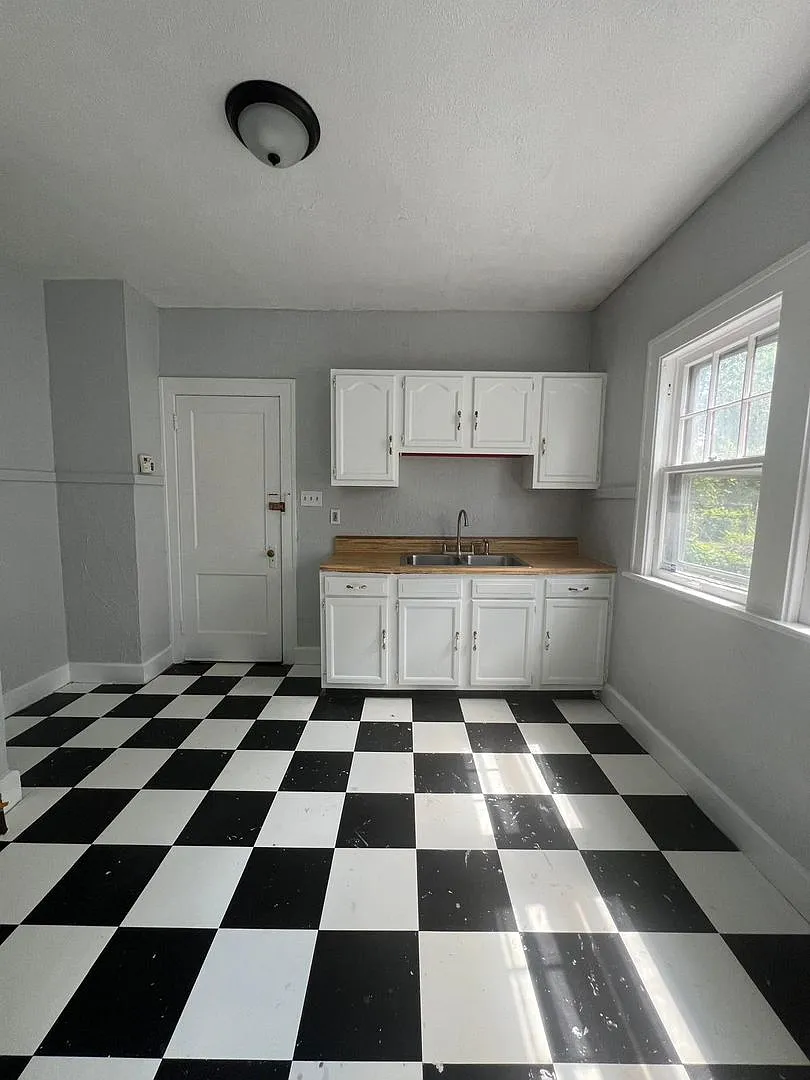 1639 Avalon Road — Photo 4