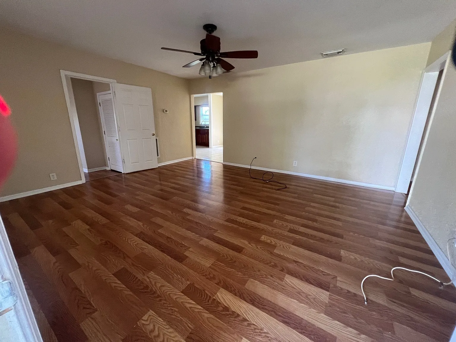 4 bed, 1435 sqft, $1,800 — Photo 2