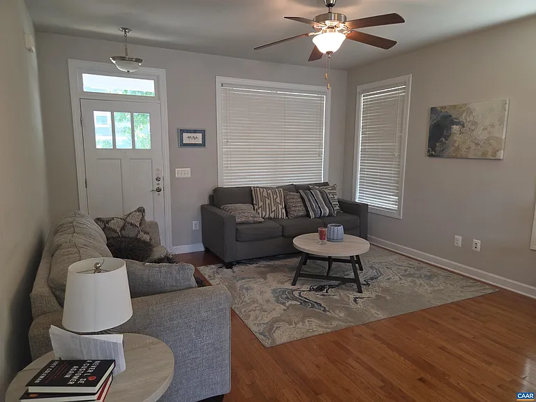 2441 Winthrop Dr — Photo 8