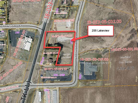 2nd image of 255 Lakeview Dr