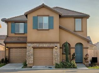 3062 Cirque Ln, Clovis, CA 93619