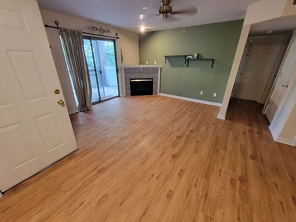 2nd image of 33 S Boulder Cir APT 203