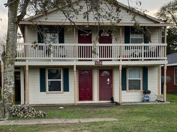 435 Washington St #4, Hempstead, TX 77445