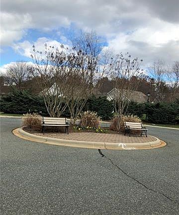 3rd image of 115 Glen Oaks Ct #79