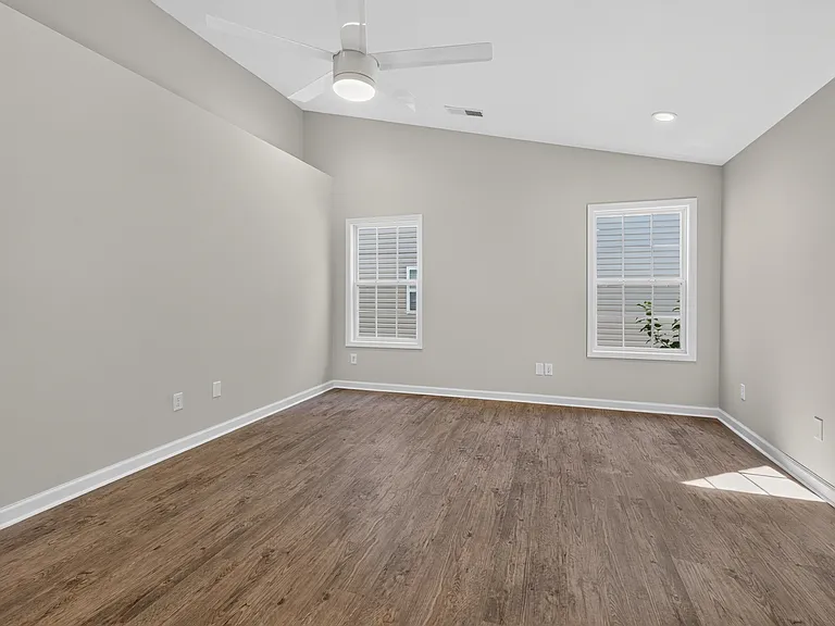 2592 Rockaway Pl — Photo 7