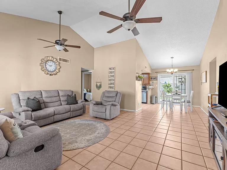 8742 W Meadowbrook Ave — Photo 28