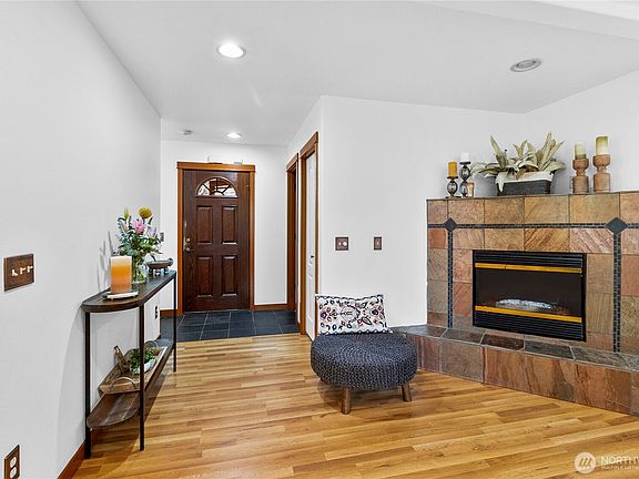 5th image of 33 Green Hill Road