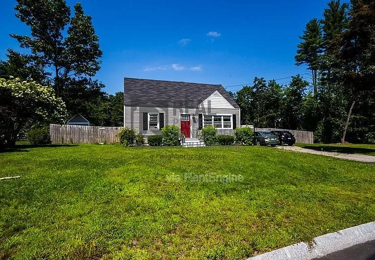 17 Richardson Dr — Photo 1