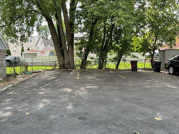 3rd image of 18 Harrison St #1A