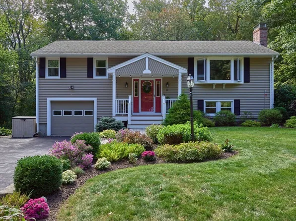 32 Cherylann Dr, Rutland, MA 01543