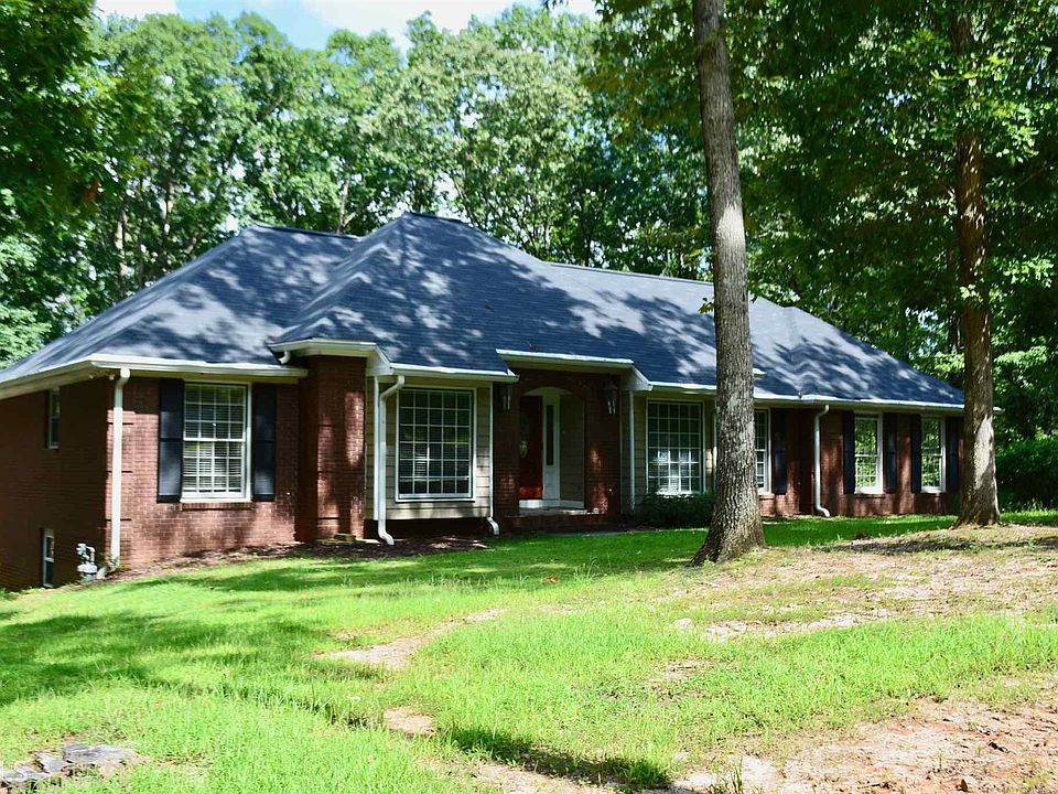 1st image of 721 Lauren Cir