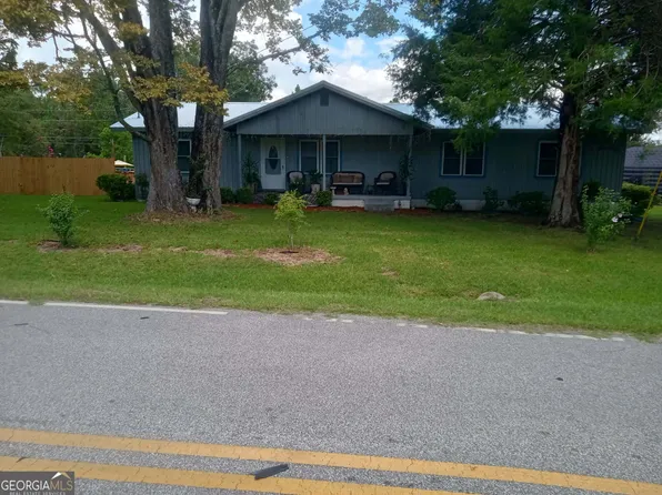 211 Wells St, Swainsboro, GA 30401