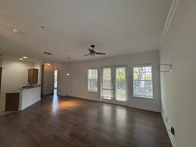 3210 W Horatio St #1 — Photo 11