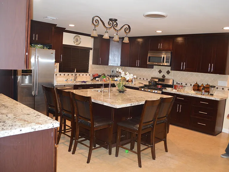 6600 Callicott Ave — Photo 5