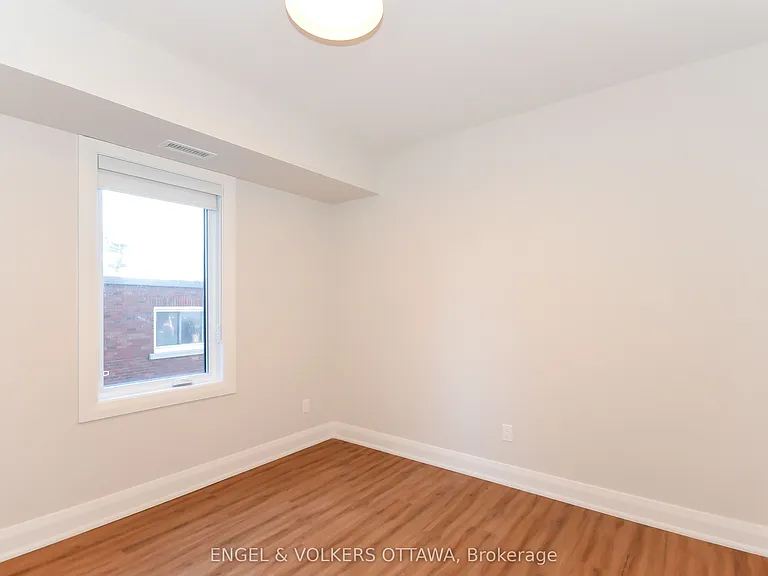 35 Monk St #6 — Photo 16