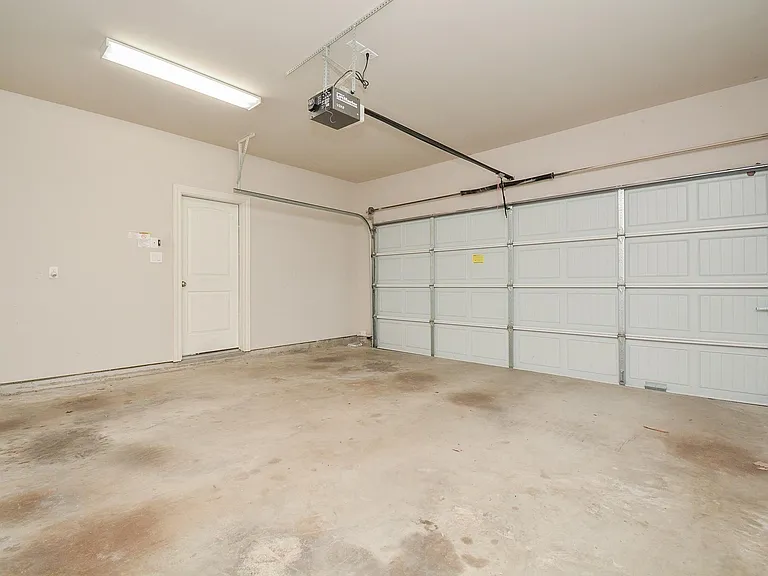 1610 Parker St — Photo 36