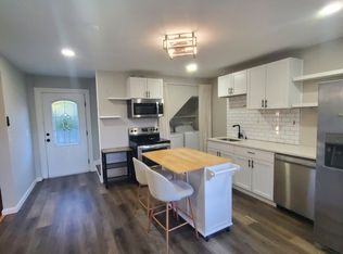 352 Main St APT 3, New York Mills, NY 13417