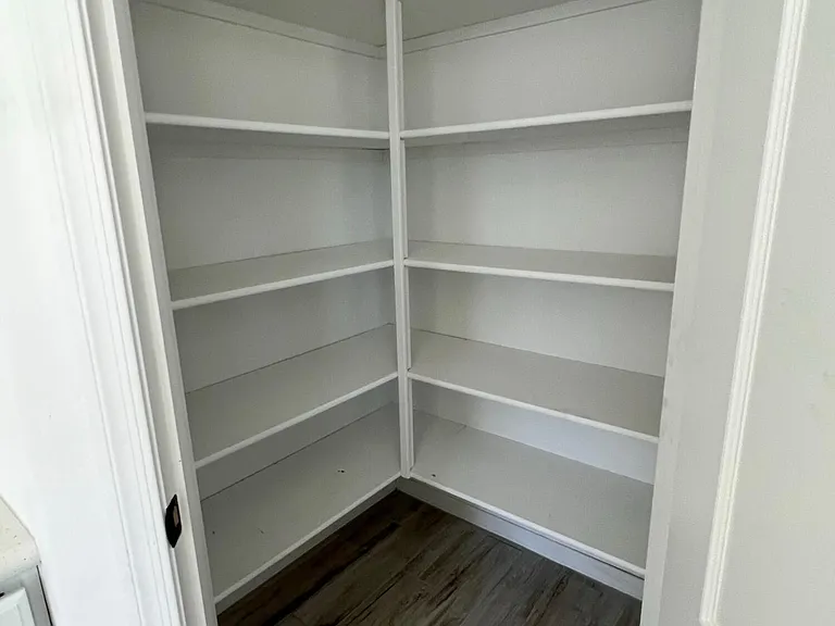 11520 S 53rd Ave — Photo 13