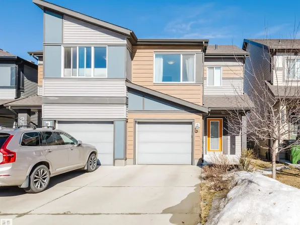 2082 Price Lndg SW, Edmonton, AB T6W 3W1