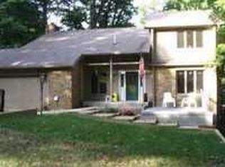 7899 S Timber Cliff Ln, Trafalgar, IN