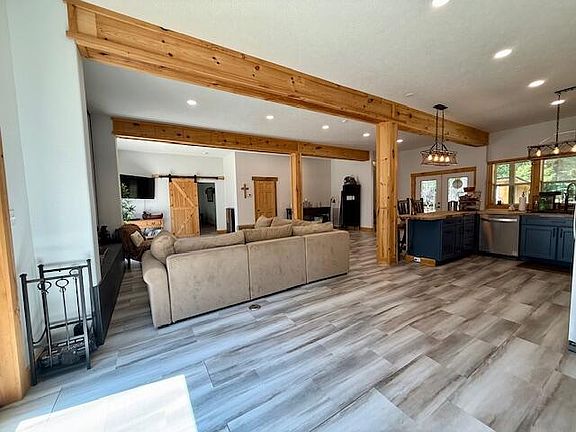 15th image of this home