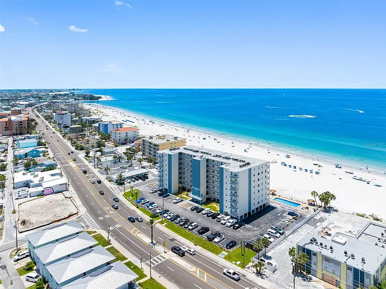 13500 Gulf Blvd #506 — Photo 14