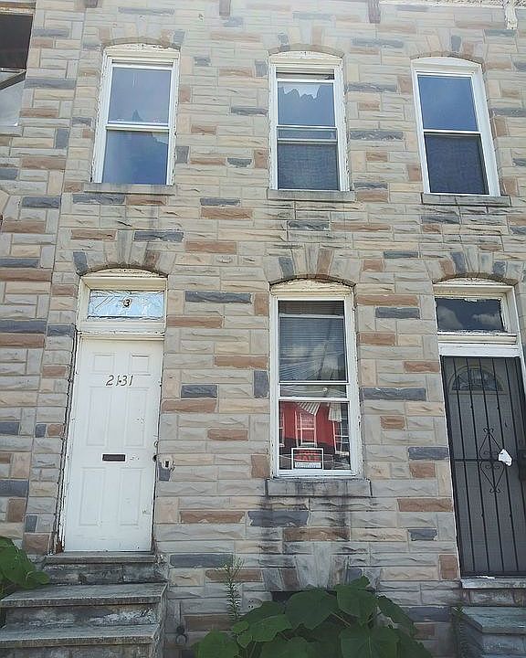 2nd image of 2131 E Oliver St