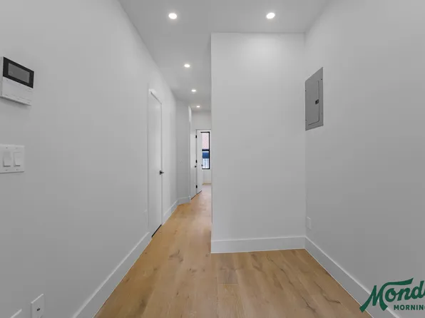 255 West 15th Street image 3 of 10