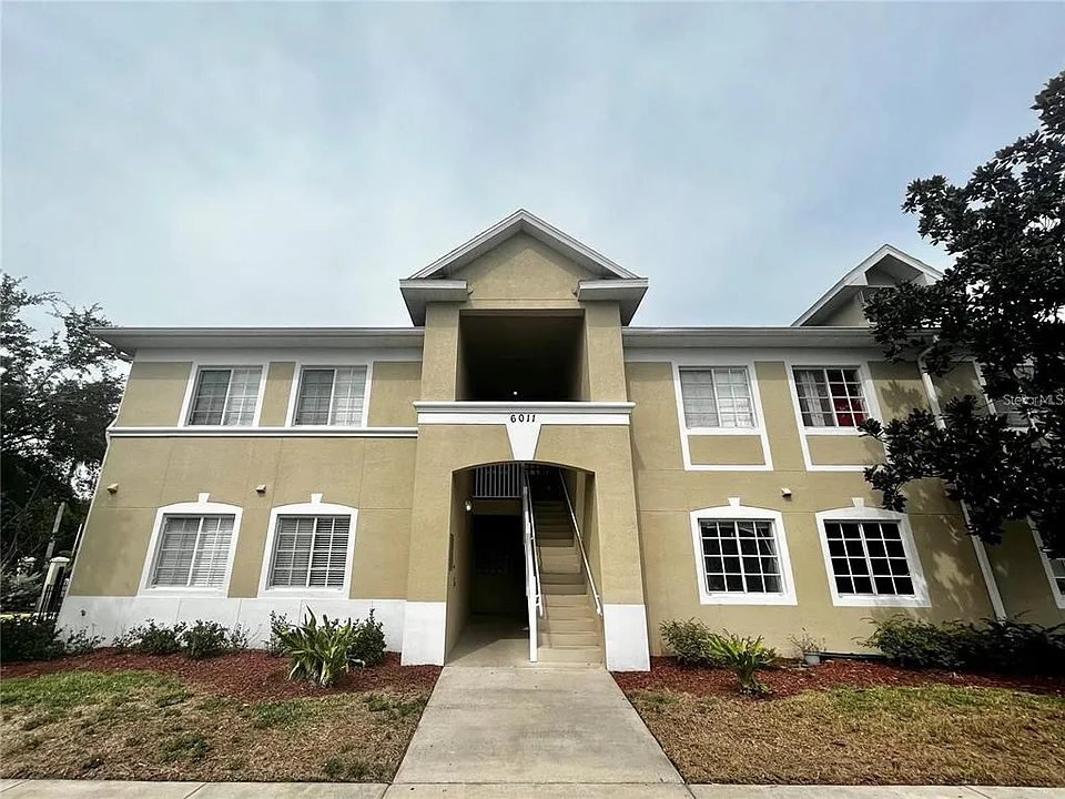 6011 Skydale Way #201